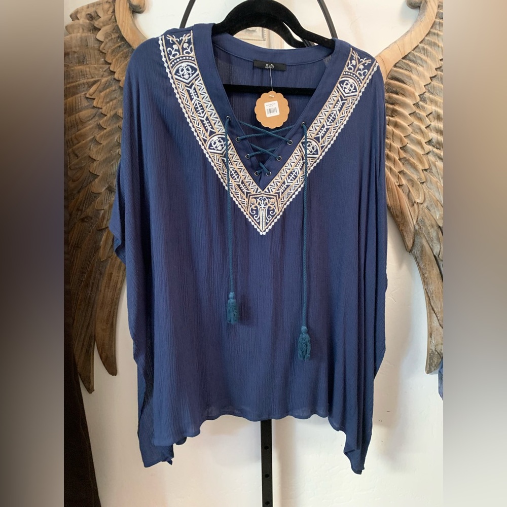 NWT “Rain” Brand tunic tie up front